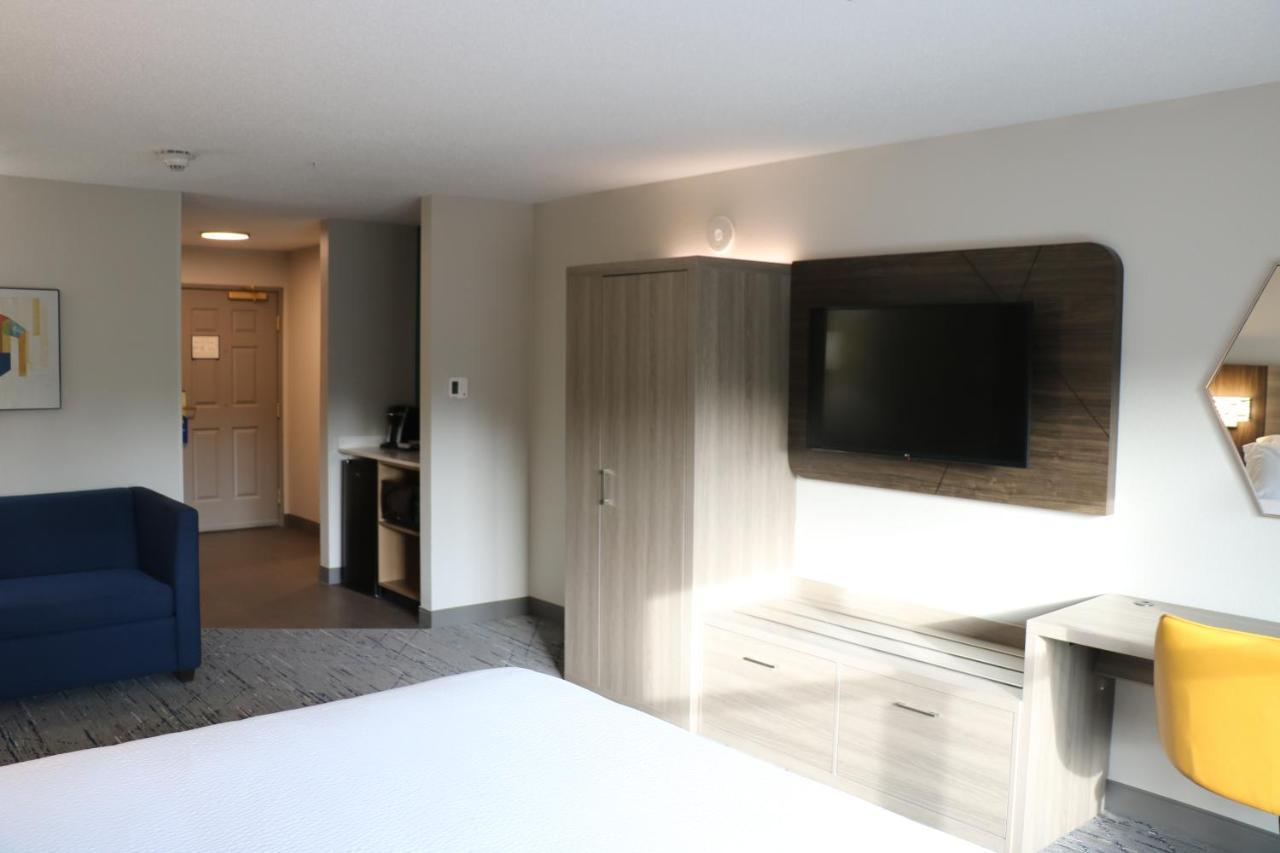 Holiday Inn Express & Suites Marquette, An Ihg Hotel Esterno foto