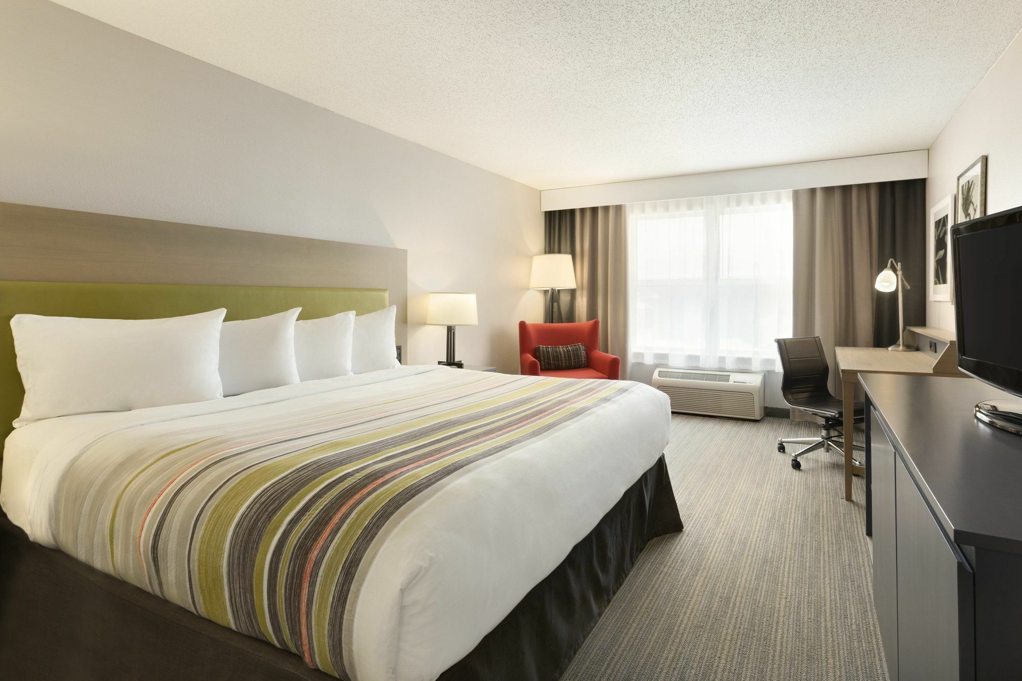 Holiday Inn Express & Suites Marquette, An Ihg Hotel Esterno foto